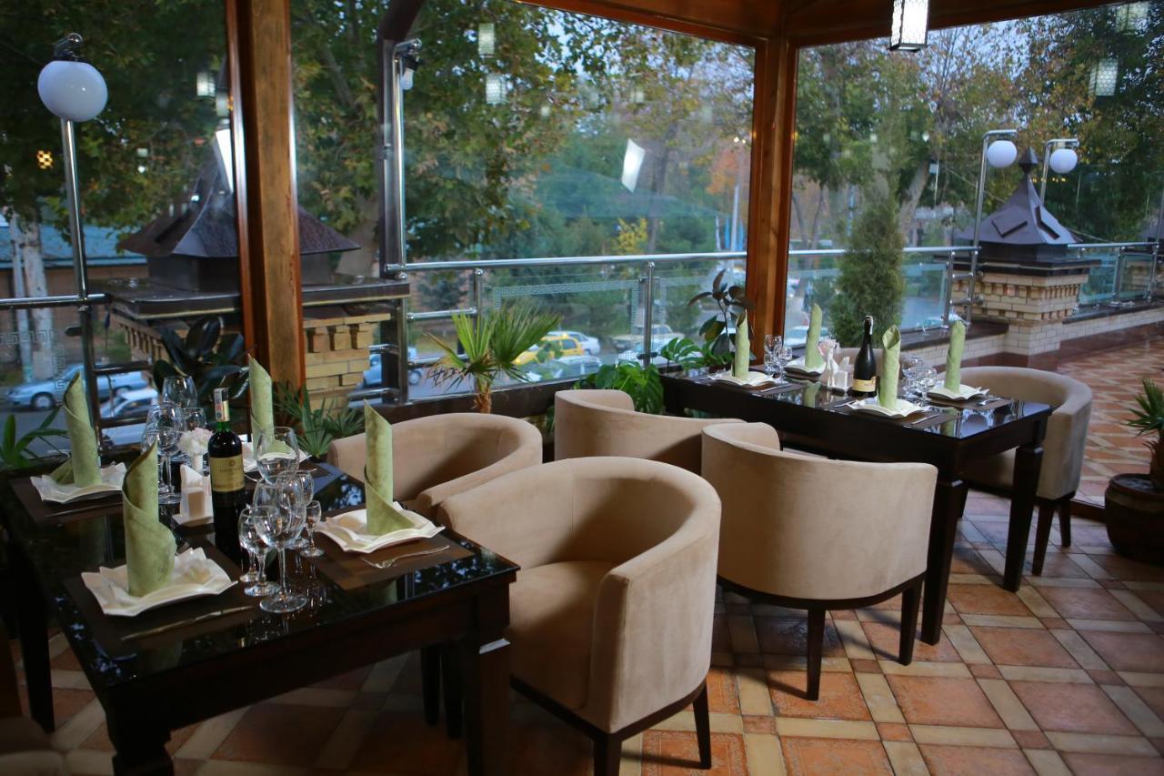 Boulevard Palace Hotel Samarcanda Exterior foto